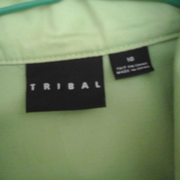 Tribal Lime Green 3/4 Sleeve Zip Front Jacket.    Size 10 - Picture 2 of 3
